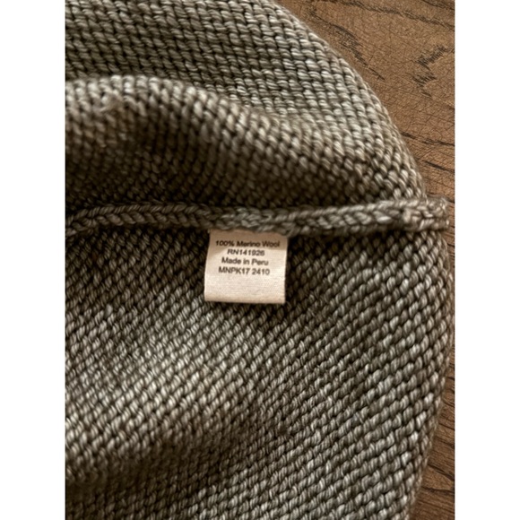 Misha and Puff Baby Scallop Yoke Hoodie - Picture 5 of 6